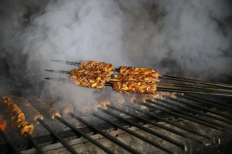 Şanlıurfanın sadece iki ay tüketilebilen özel lezzeti: Keme kebabı