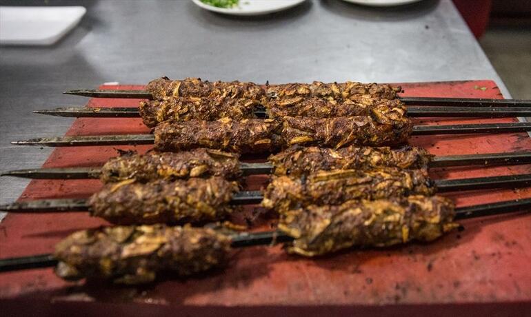 Şanlıurfanın sadece iki ay tüketilebilen özel lezzeti: Keme kebabı