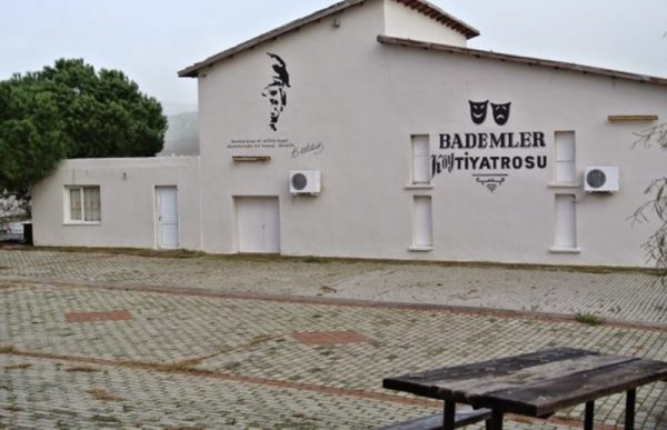 izmir bademler